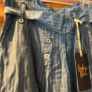 Cute striped medium ankle length pants